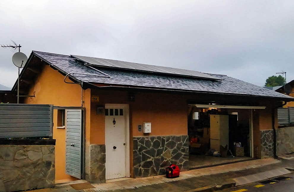 Instalación fotovoltaica en vivienda unifamiliar en Vallirana