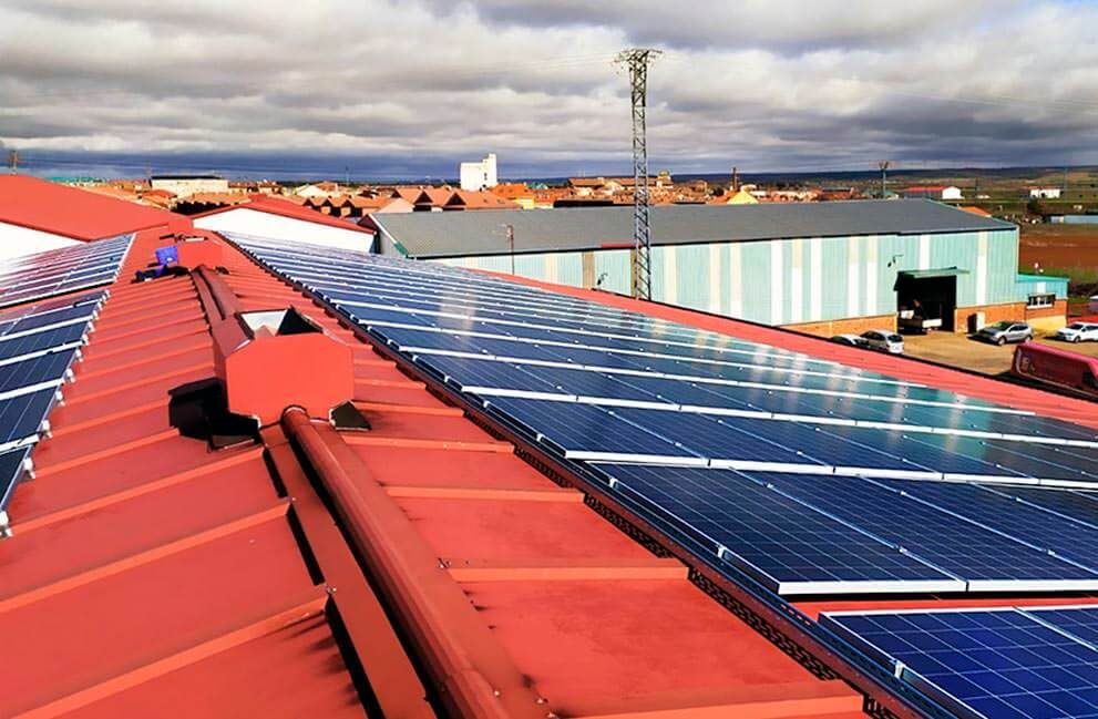 Instalación fotovoltaica en nave industrial en León 2