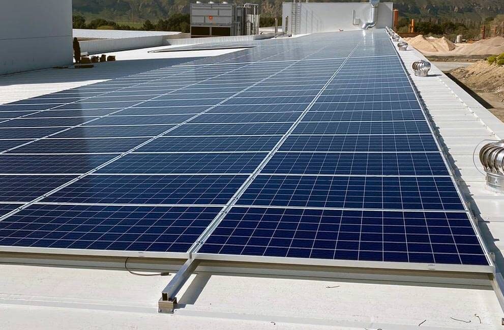 Instalación placas solares en panificadora en Madrid