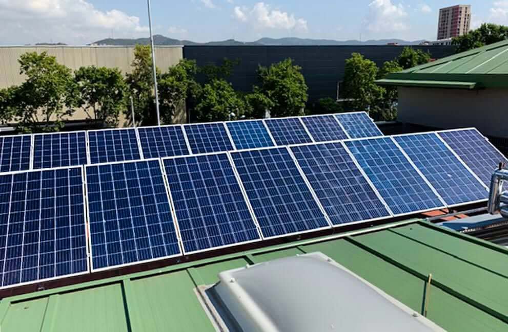 Instalación fotovoltaica en Instituto