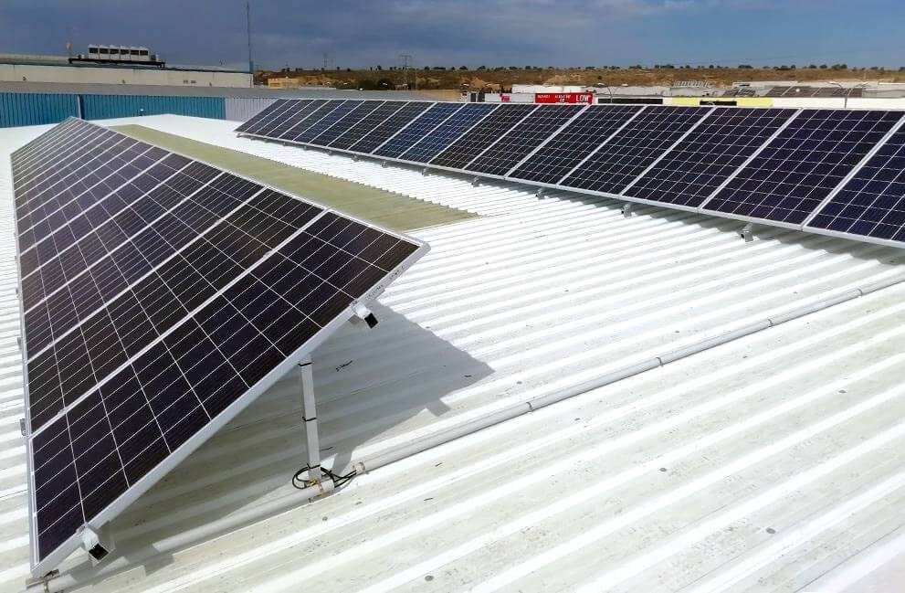 Instalación fotovoltaica en comercio en Huesca