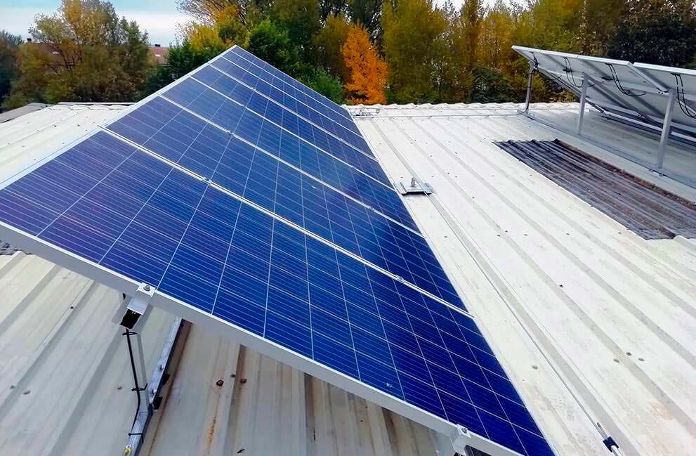 Instalación fotovoltaica en empresa energética en Huesca
