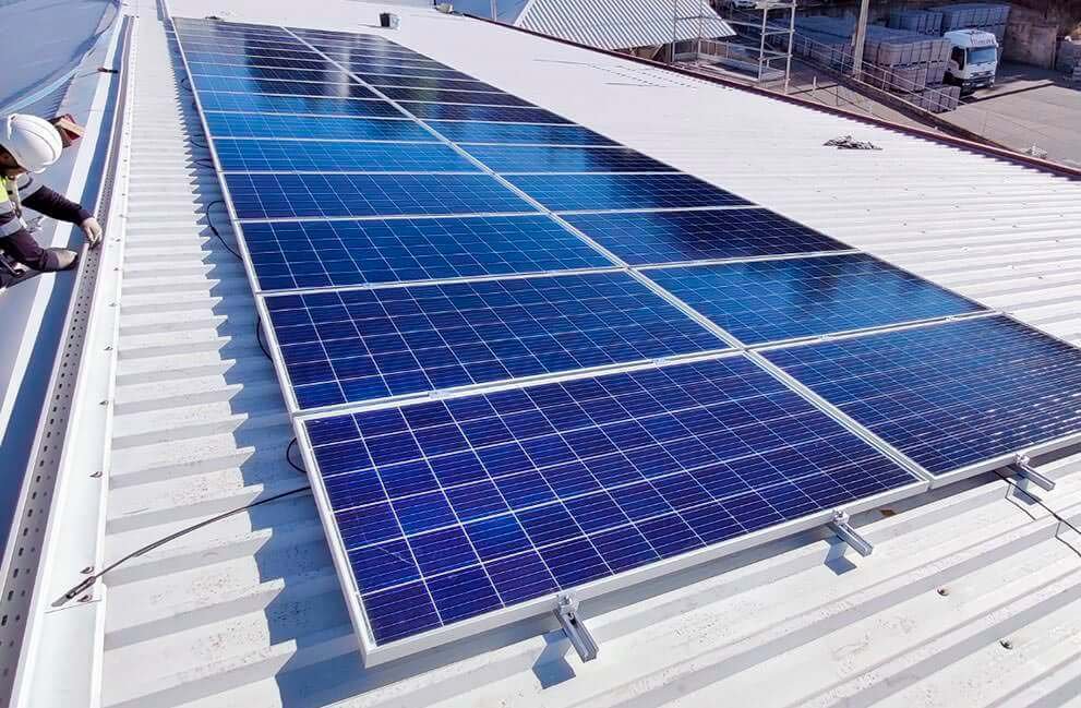 Instalación fotovoltaica en nave de fabricación en León 2