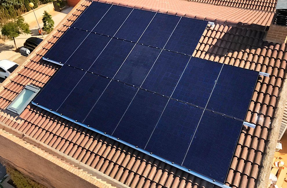 Instalación fotovoltaica en vivienda en Zaragoza