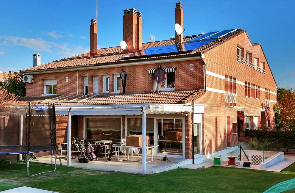 Instalación placas solares en vivienda de Madrid