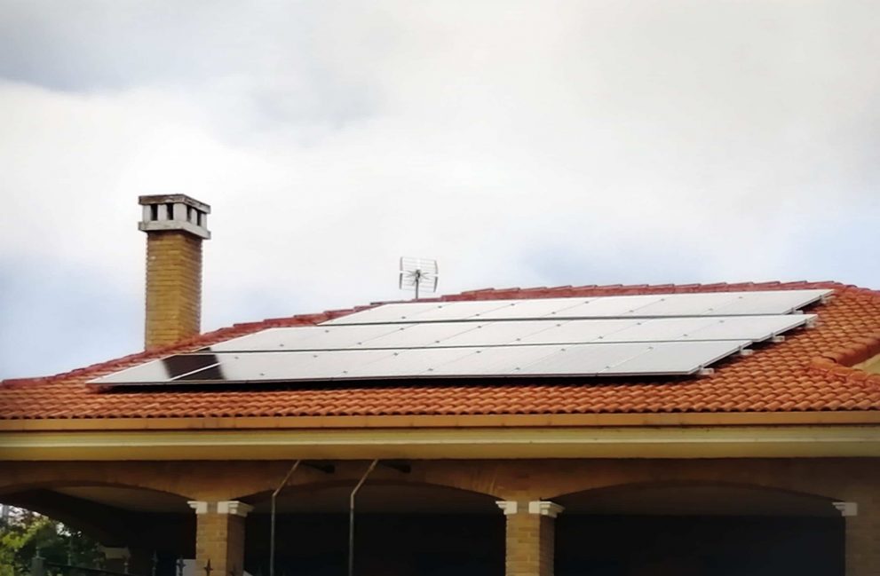 Instalación fotovoltaica en vivienda unifamiliar en Valls