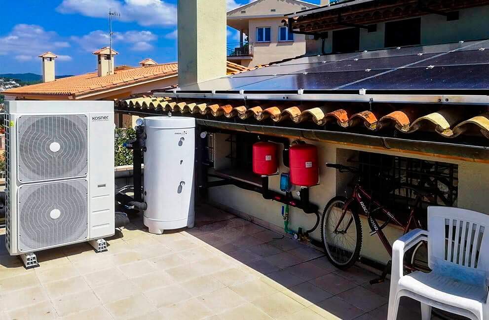 Instalación fotovoltaica con aerotermia en vivienda unifamiliar en Blanes 4