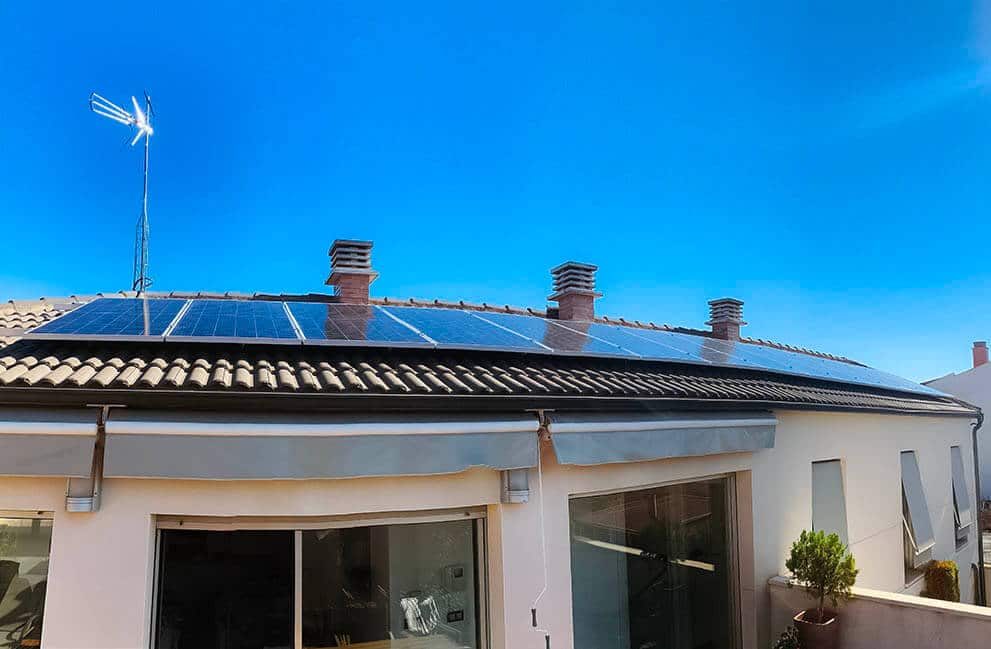 Instalación fotovoltaica en vivienda unifamiliar en Milagro